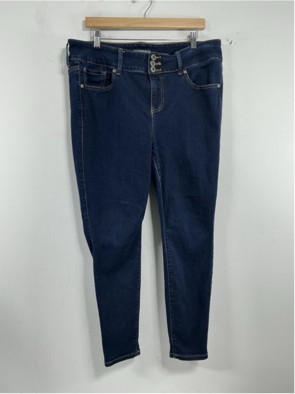 Womans Excellent Condition Torrid Jegging Blues Jeans Size 16s